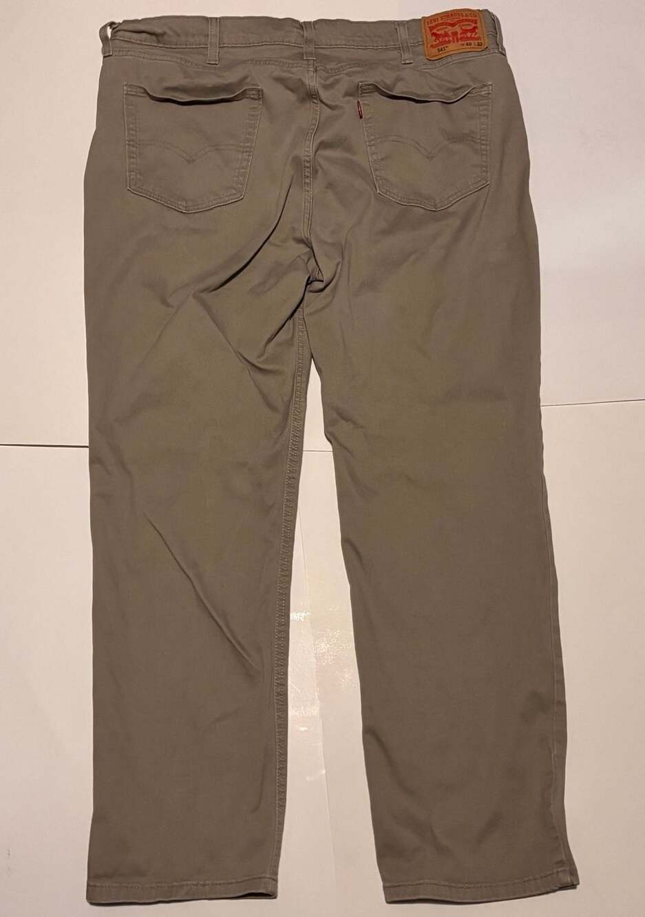 Levi's 541 Athletic Fit stretch Khaki Pants